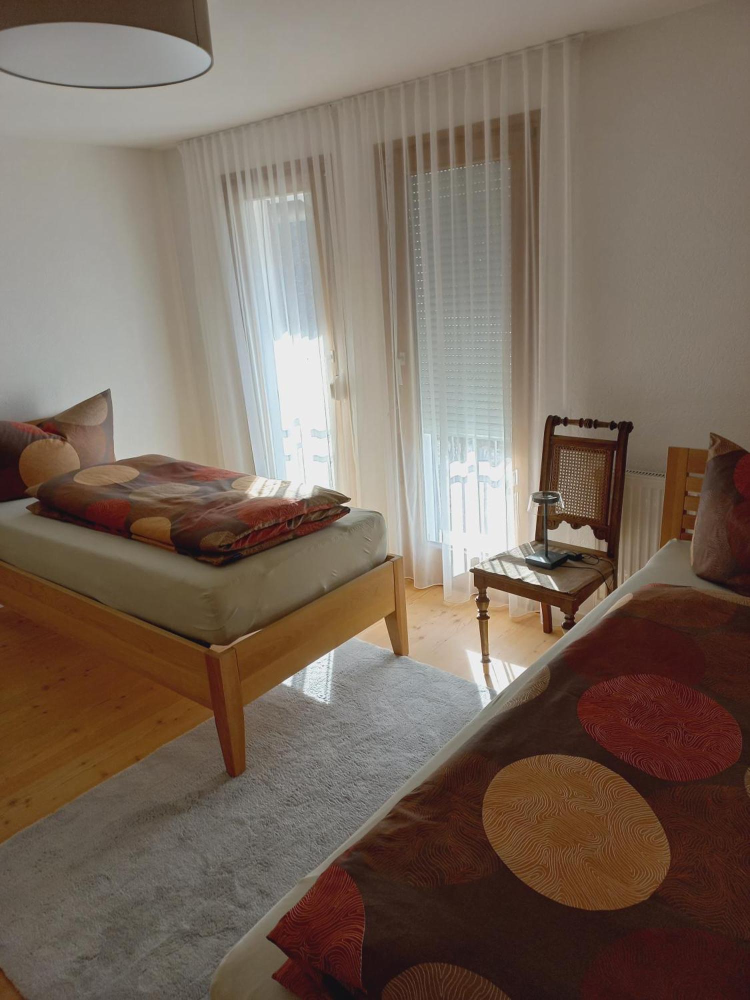Vanezer Apartment